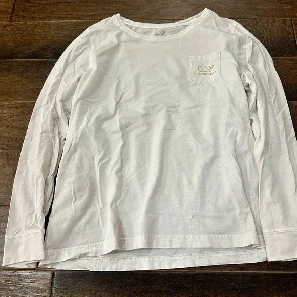 Women’s Vineyard Vines Shirt Set - Picture 11 of 14